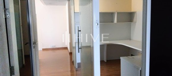 372.2m² Office in Sheikh Zayed Road, UAE No. 65734 7