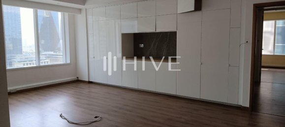 372.2m² Office in Sheikh Zayed Road, UAE No. 65734 11