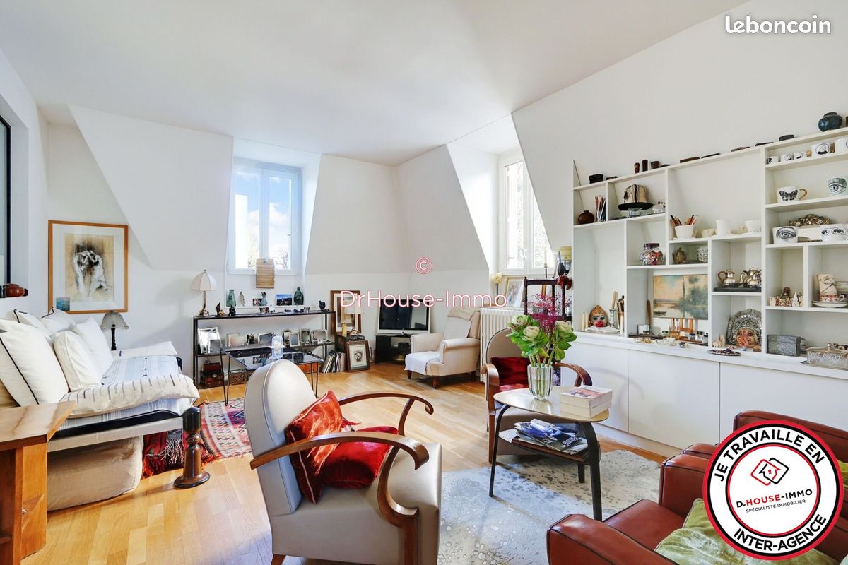 2 bedrooms Apartment in Neuilly-sur-Seine, France No. 115047