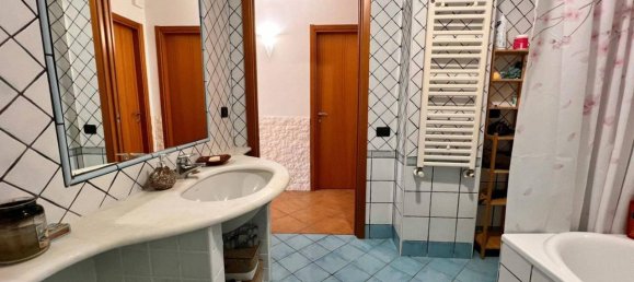 4 rooms Apartment in Pozzuoli, Italy No. 27036 31