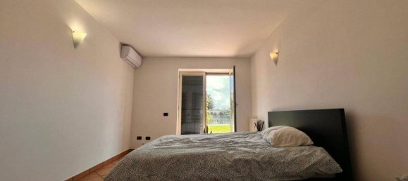 4 rooms Apartment in Pozzuoli, Italy No. 27036 48