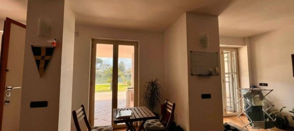4 rooms Apartment in Pozzuoli, Italy No. 27036 13