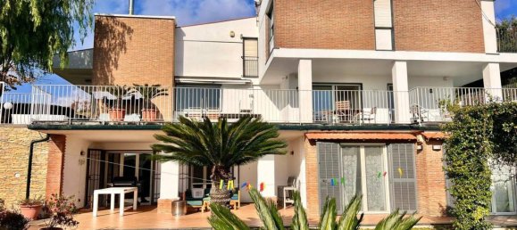 4 rooms Apartment in Pozzuoli, Italy No. 27036 6