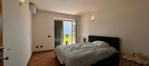 4 rooms Apartment in Pozzuoli, Italy No. 27036 46