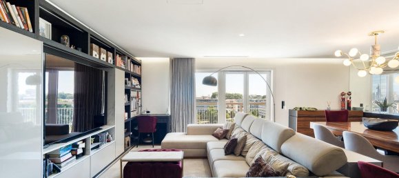 4 bedrooms Duplex in Porto, Portugal No. 140346 3