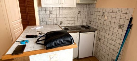 Studio à Orléans, France No. 214844 2