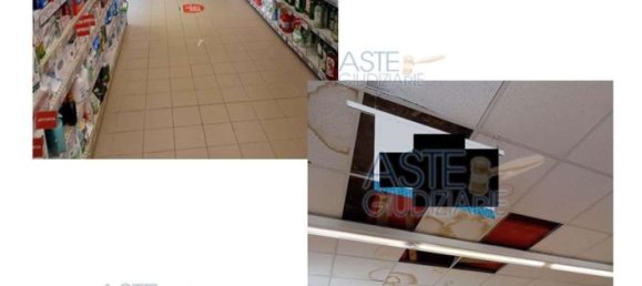 498m² Building in San Leo, Italy No. 12186 7