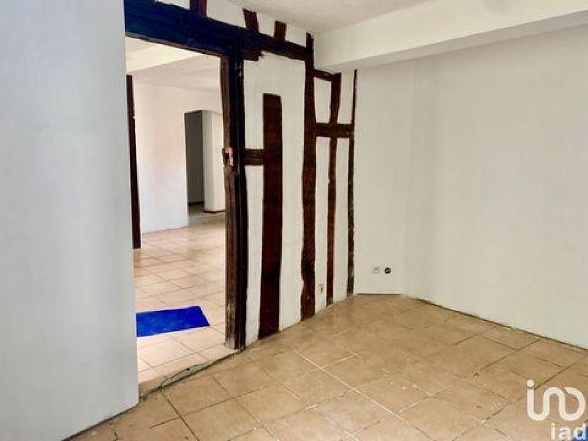 2 bedrooms House in Joigny, France No. 9691