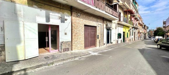 1 bedroom Apartment in Naples, Italy No. 327451 2