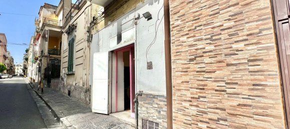 1 bedroom Apartment in Naples, Italy No. 327451 9