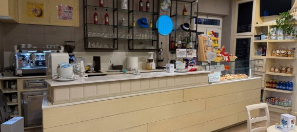 1 room Commercial property in Verona, Italy No. 202655 13