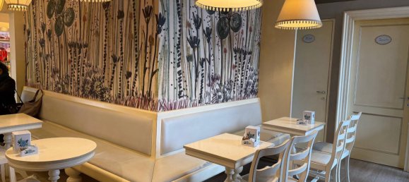 1 room Commercial property in Verona, Italy No. 202655 5