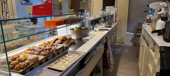 1 room Commercial property in Verona, Italy No. 202655 10