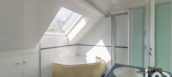 4 Schlafzimmer Haus in Saint-Martin-d'Abbat, France, Nr. 241123 11