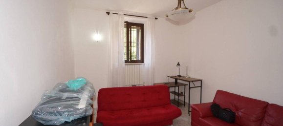 2غرفة شقة في Cassolnovo, Italy رقم 69145 5