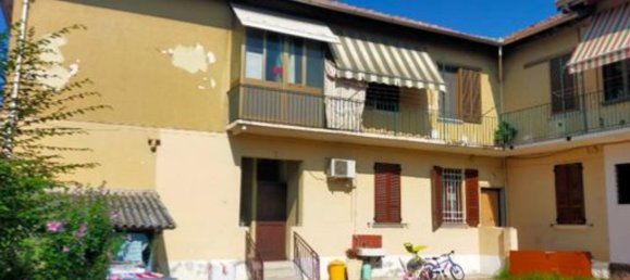 4 rooms Apartment in Vigevano, Italy No. 185120 23
