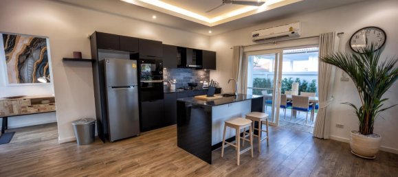 3 bedrooms Villa for sale in Hua Hin, Prachuap Khiri Khan, Western Thailand, Thailand № 32174 7
