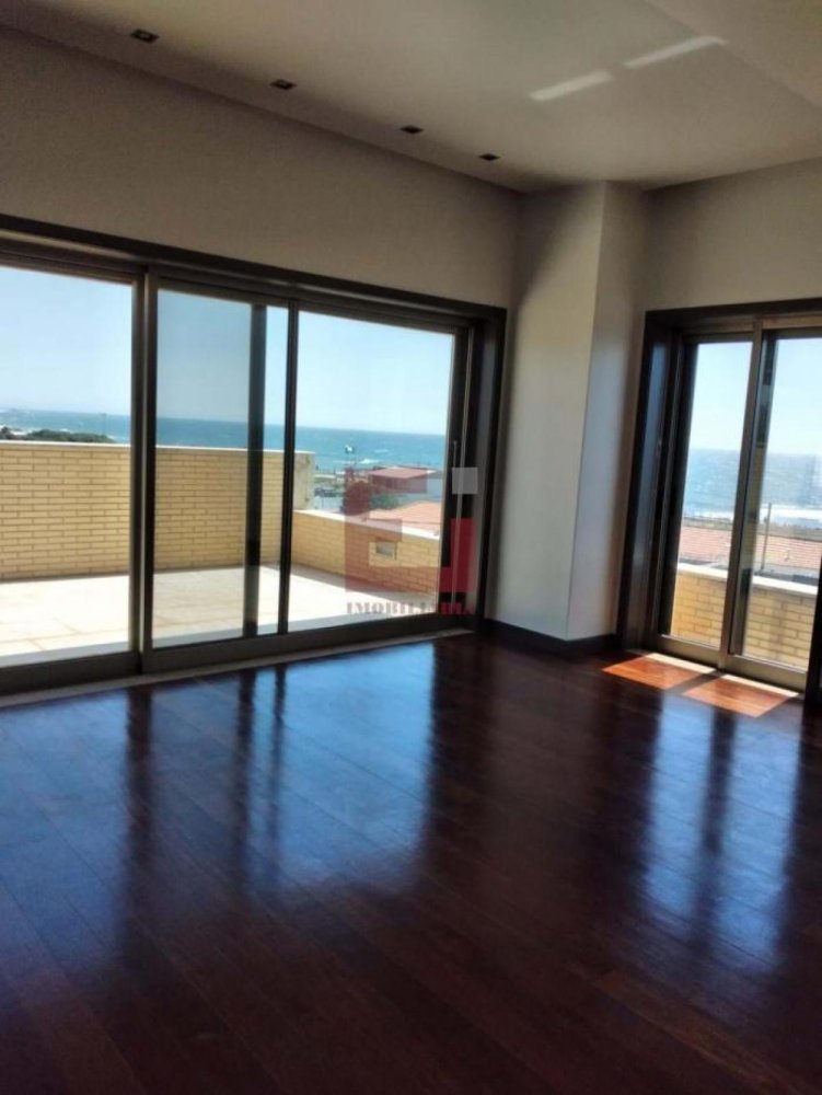 4 bedrooms Villa in Vila Nova de Gaia, Portugal No. 4379