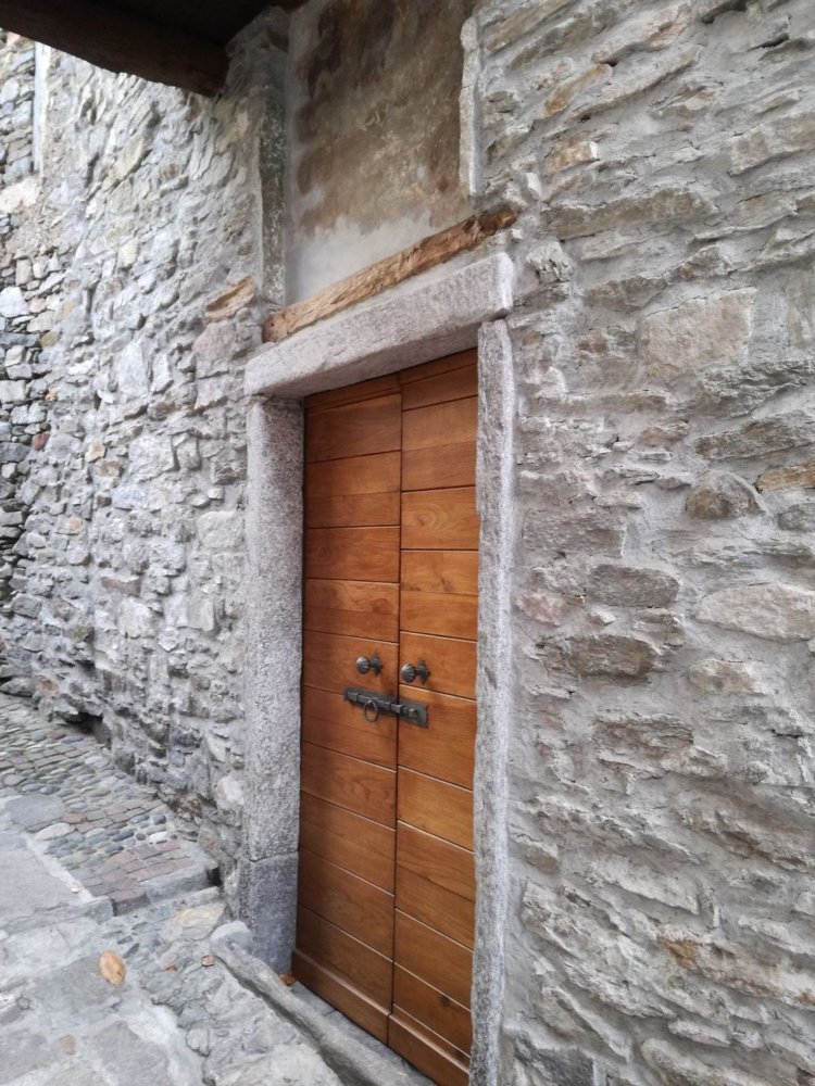 6 rooms House in Cannero Riviera, Italy No. 130585