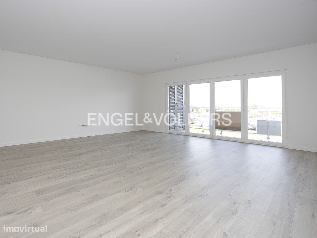 4 bedrooms Apartment in Montijo, Portugal No. 125749