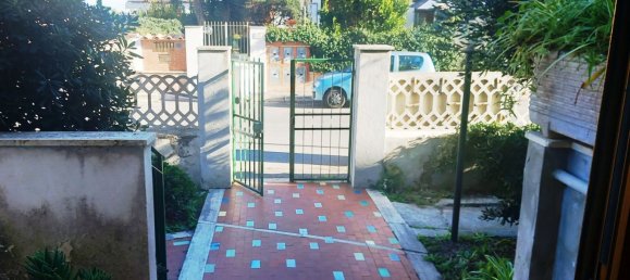 Apartamento de 2 divisões em Pomezia, Italy N.º 228026 16