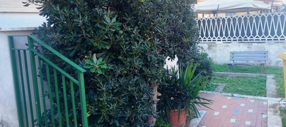 Apartamento de 2 divisões em Pomezia, Italy N.º 228026 2