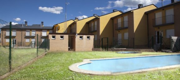 Adosado de 4 dormitorios en Bembibre, Spain No. 38540 15