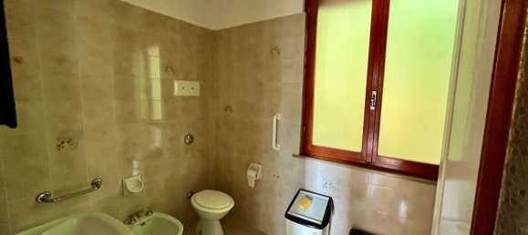 8 غرف نوم فيلا في Caprino Veronese, Italy رقم 352962 29