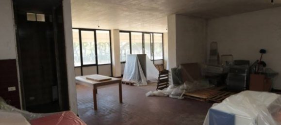 Склад с 1 комнатой в Лонате Поццоло, Италия № 297955 22