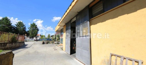 Склад с 1 комнатой в Лонате Поццоло, Италия № 297955 6