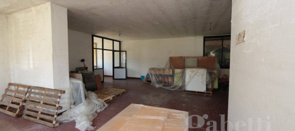 Склад с 1 комнатой в Лонате Поццоло, Италия № 297955 26