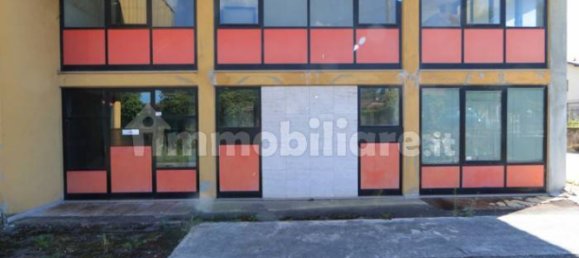 Склад с 1 комнатой в Лонате Поццоло, Италия № 297955 12