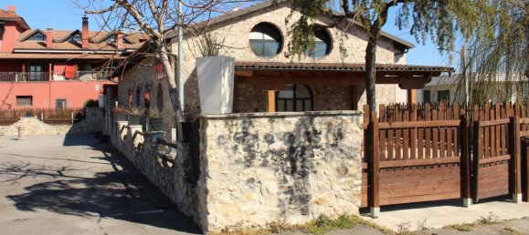 Imóvel comercial de 5 divisões em Bra, Italy N.º 210762 4