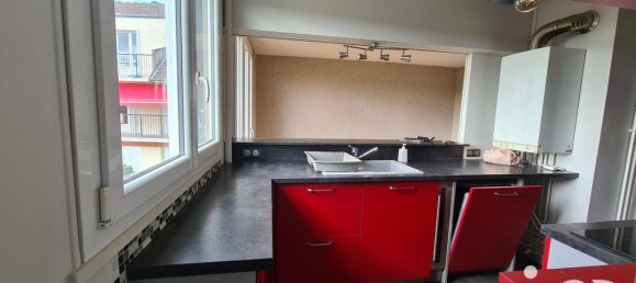 1 bedroom Apartment in Sens, France No. 289967 8