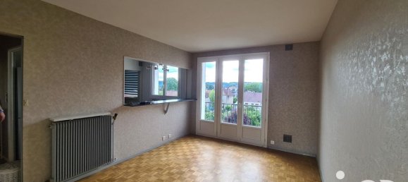 1 bedroom Apartment in Sens, France No. 289967 2