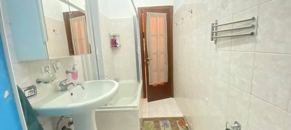 Квартира с 2 спальнями в Чинизелло Бальсамо, Италия № 272571 33