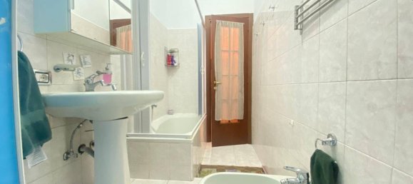 Квартира с 2 спальнями в Чинизелло Бальсамо, Италия № 272571 31