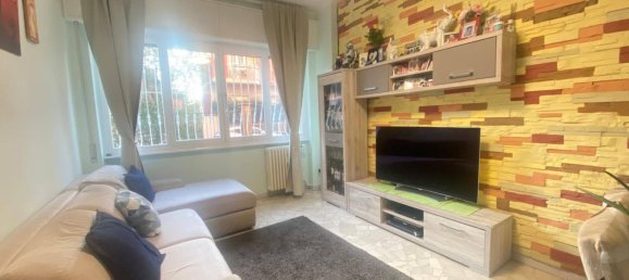 Квартира с 2 спальнями в Чинизелло Бальсамо, Италия № 272571 4