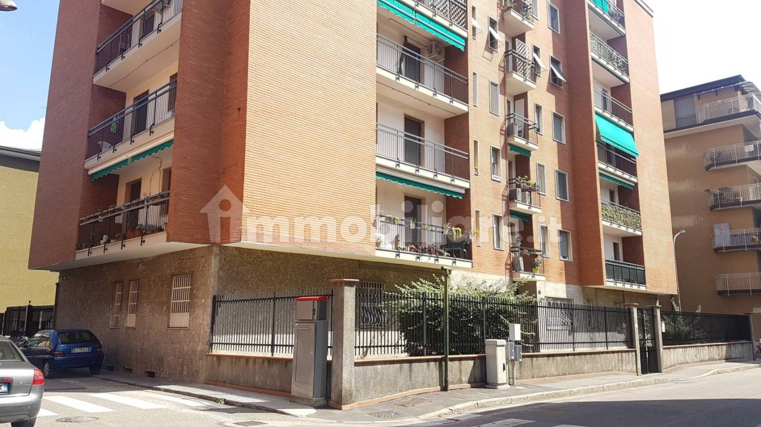 Квартира с 2 спальнями в Чинизелло Бальсамо, Италия № 272571