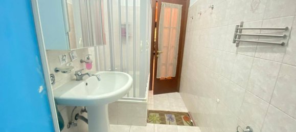 Квартира с 2 спальнями в Чинизелло Бальсамо, Италия № 272571 28