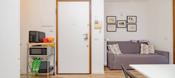 1 bedroom Apartment in Milan, Italy No. 316564 10