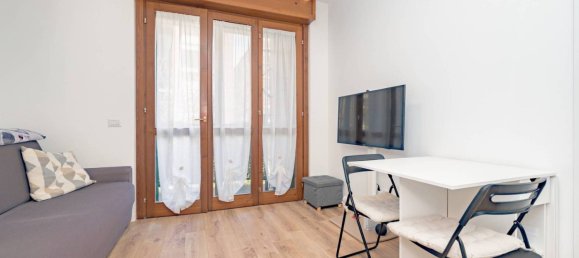 1 bedroom Apartment in Milan, Italy No. 316564 2