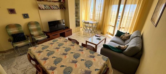 Apartamento de 6 habitaciónes en Porto San Giorgio, Italy No. 4753 4