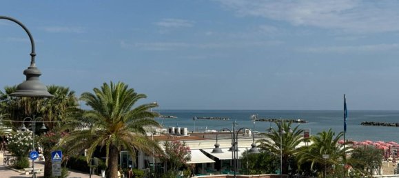 Apartamento de 6 habitaciónes en Porto San Giorgio, Italy No. 4753 10