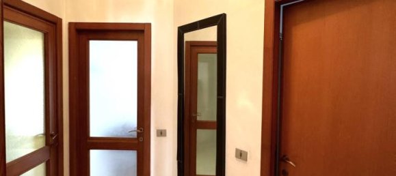 Apartamento de 6 habitaciónes en Porto San Giorgio, Italy No. 4753 35