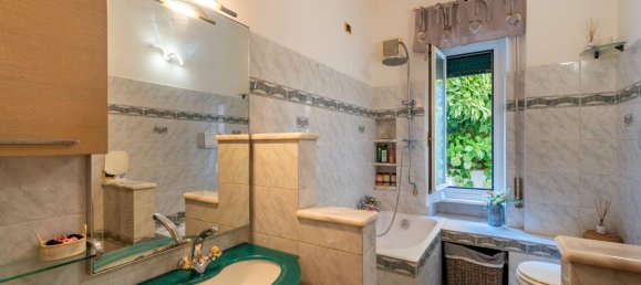 2 bedrooms Apartment in Genoa, Italy No. 328164 6