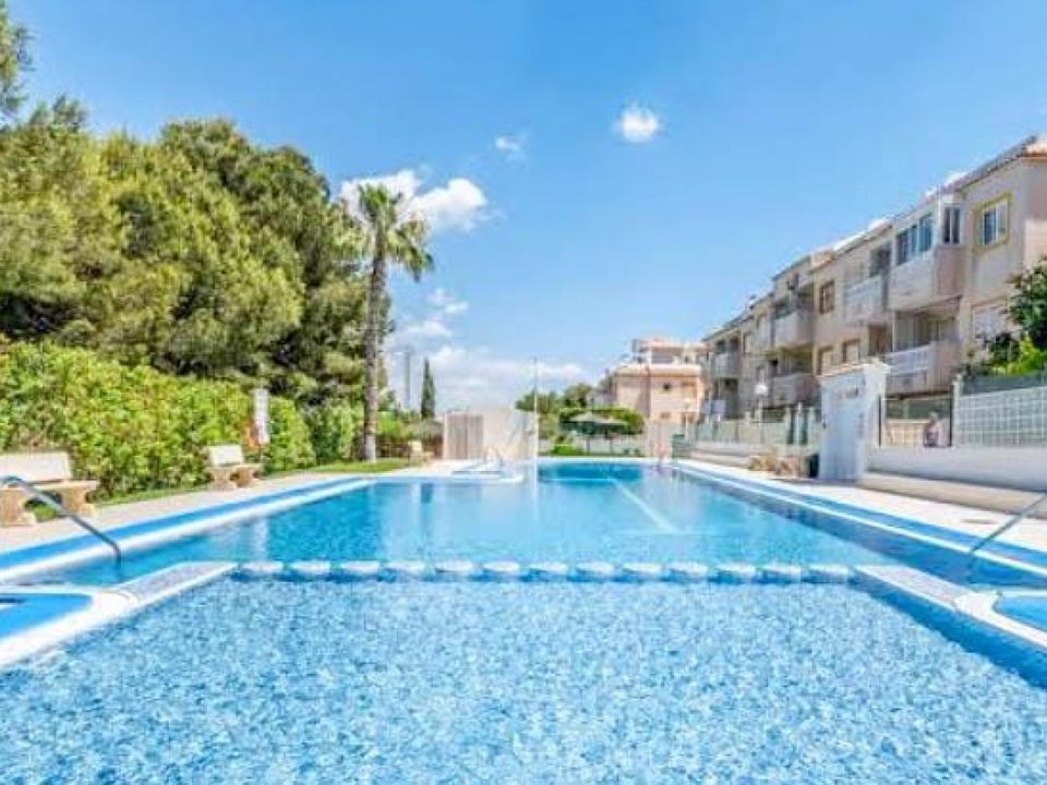 2 bedrooms Apartment in Torrevieja, Spain No. 209589