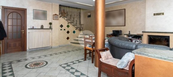 3 bedrooms House in Piossasco, Italy No. 287103 5