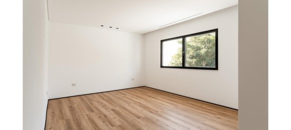 4 bedrooms Villa in Cascais, Portugal No. 104113 38