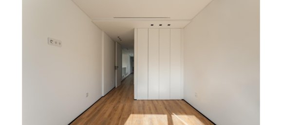 4 bedrooms Villa in Cascais, Portugal No. 104113 5